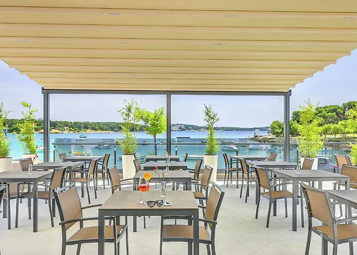 Готель Modo 4*